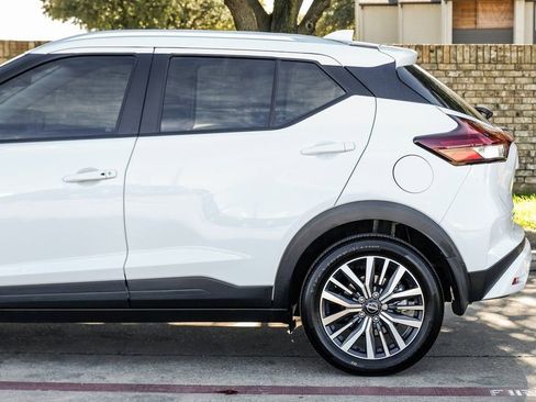 Used 2024 Nissan Kicks SV image 22
