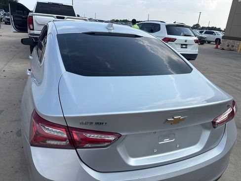 Used 2022 Chevrolet Malibu LT FWD image 5