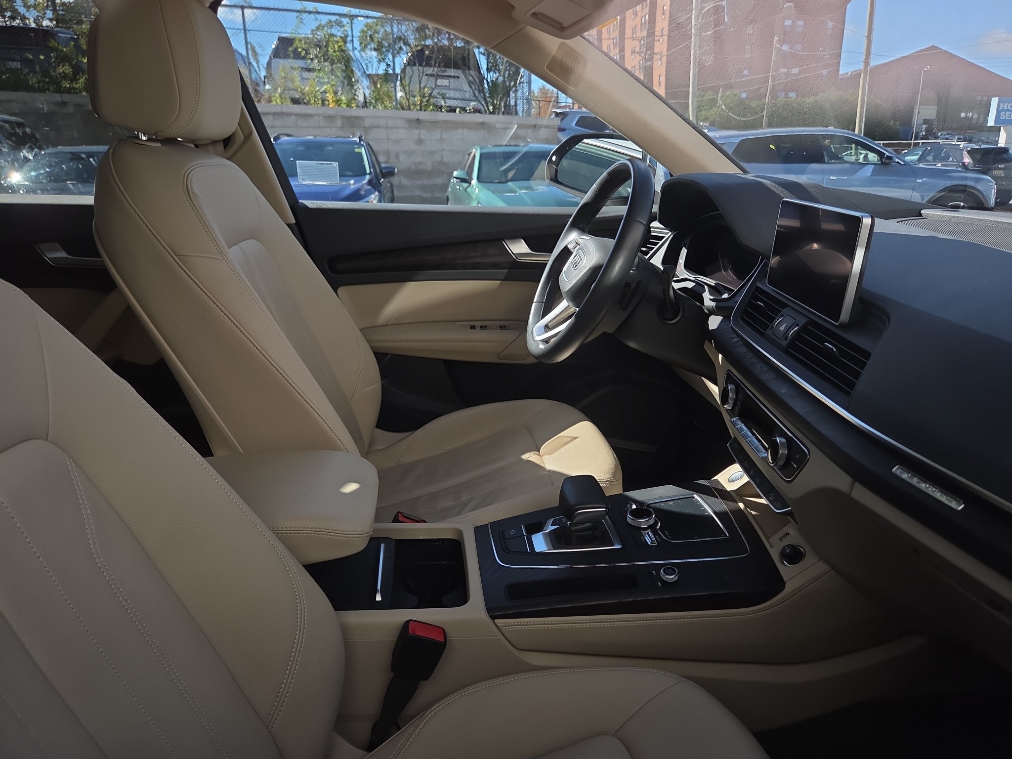Used 2020 Audi Q5 e Prestige AWD/4WD image 7