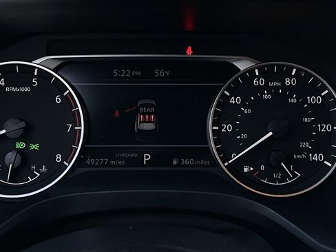 Used 2024 Nissan Rogue SV image 15