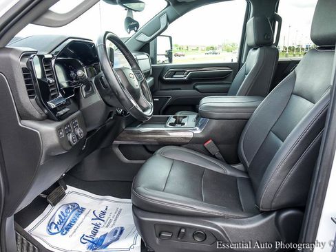 Certified 2024 Chevrolet Silverado 2500 LTZ w/ LTZ Convenience Package AWD/4WD image 15