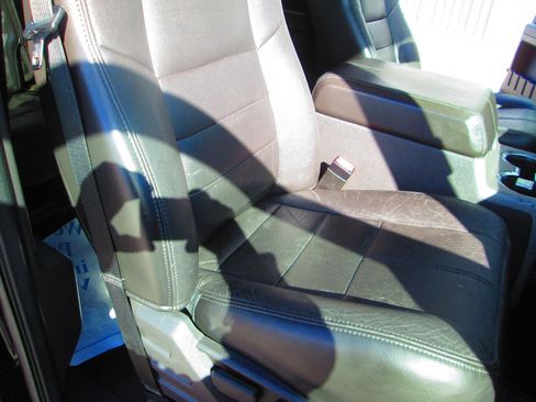 Used 2009 Ford F350 Lariat image 14