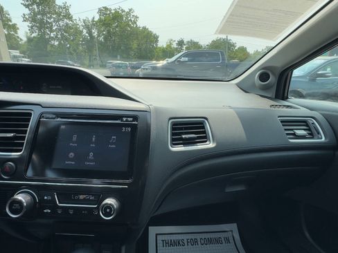 Used 2015 Honda Civic SE image 18