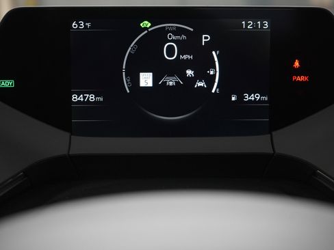 Used 2025 Toyota Prius Limited image 25