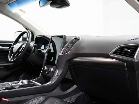 Certified 2023 Ford Edge Titanium AWD/4WD image 34
