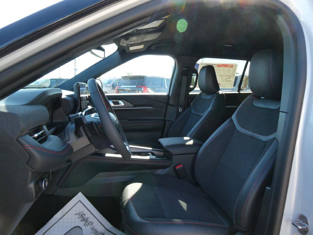 New 2026 Ford Explorer ST AWD/4WD image 18
