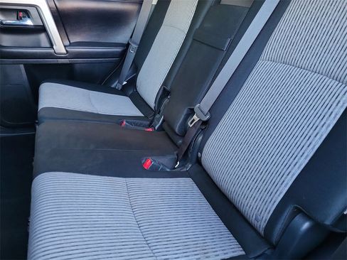 Used 2016 Toyota 4Runner SR5 image 14