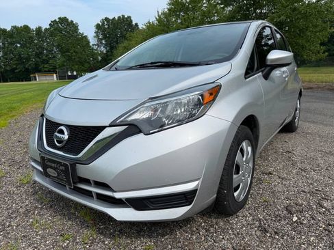 Used 2019 Nissan Versa Note SV FWD image 1