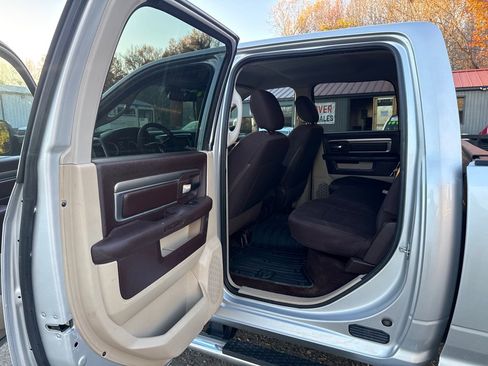 Used 2016 RAM 2500 SLT image 12