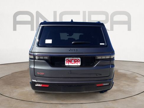 New 2026 Jeep Grand Wagoneer Summit image 9