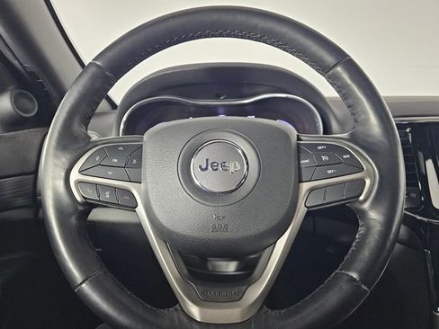 Used 2021 Jeep Grand Cherokee Laredo X image 27