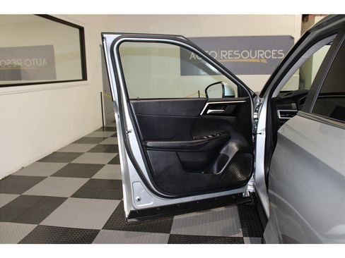 Used 2024 Mitsubishi Outlander Ralliart image 12