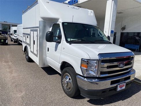 New 2026 Ford E-350 and Econoline 350 Super Duty w/ Power Equipment Group image 4