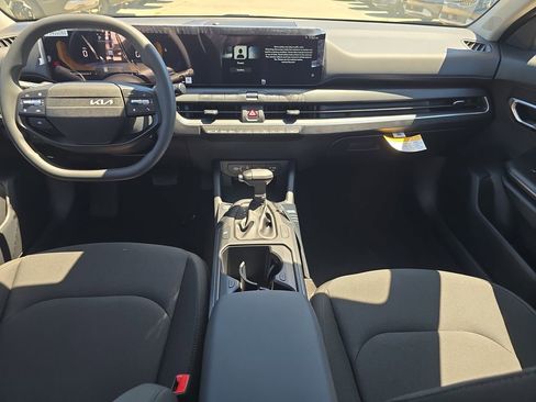 New 2026 Kia K4 FWD image 12