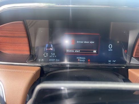 Used 2024 Lincoln Navigator L Reserve AWD/4WD image 9