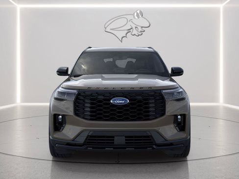 New 2026 Ford Explorer ST-Line w/ ST-Line Street Pack AWD/4WD image 8