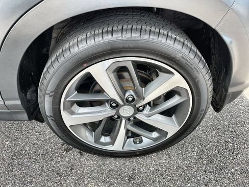 Used 2021 Hyundai Kona Limited AWD/4WD image 21