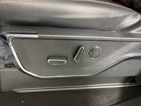 Used 2024 Ford F150 Lariat w/ Equipment Group 502A High image 14