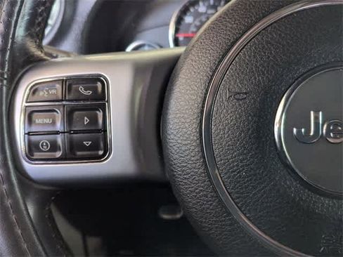 Used 2015 Jeep Wrangler Sport image 22