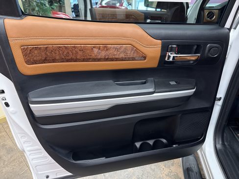 Used 2018 Toyota Tundra Platinum AWD/4WD image 26