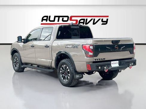 Used 2024 Nissan Titan PRO-4X w/ Pro-4x Convenience Package AWD/4WD image 5