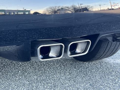 Used 2005 Chrysler Crossfire Limited image 27