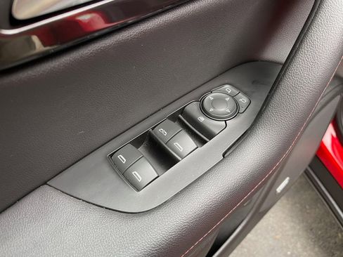 Used 2019 Chevrolet Blazer RS image 15