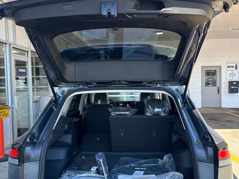 New 2026 Volkswagen Tiguan S AWD/4WD image 15