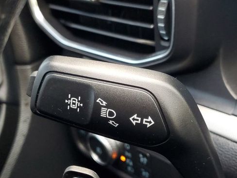 Used 2020 Ford Explorer XLT w/ Equipment Group 202A AWD/4WD image 15
