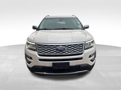 Used 2016 Ford Explorer Platinum AWD/4WD image 2