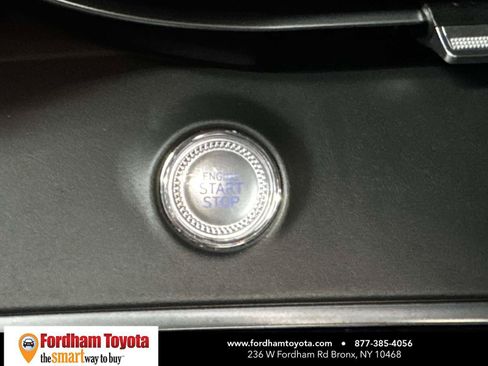 Used 2025 Genesis GV70 2.5T AWD/4WD image 26