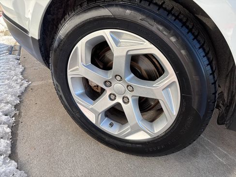 Used 2018 Land Rover Range Rover Sport SE image 21