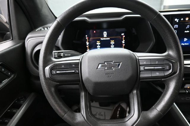 Used 2023 Chevrolet Colorado Trail Boss w/ LPO, Dark Essentials Package AWD/4WD image 8
