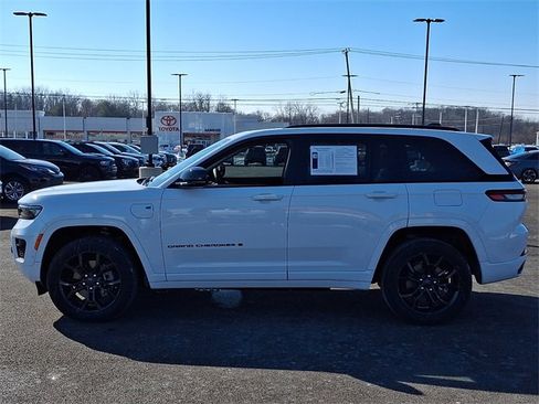 Used 2024 Jeep Grand Cherokee Limited 4xe image 7