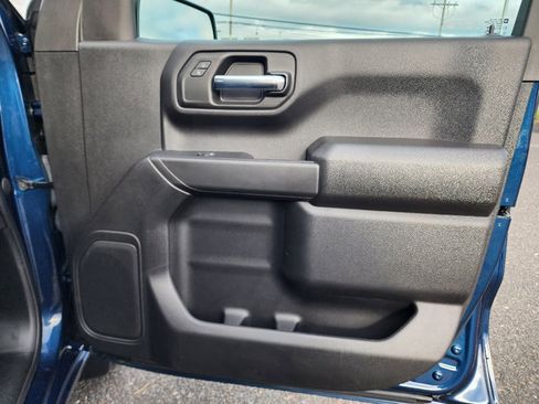 Certified 2023 Chevrolet Silverado 1500 Custom image 24