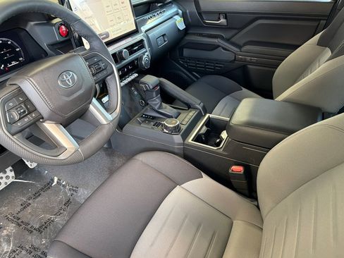 Certified 2025 Toyota Tacoma TRD Sport image 9