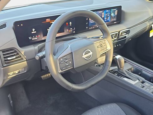 New 2026 Nissan Sentra SV w/ SV Convenience Package FWD image 15