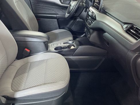 Used 2022 Ford Escape SE w/ Convenience Package image 16