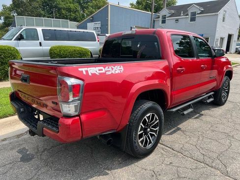 Used 2021 Toyota Tacoma TRD Sport w/ Technology Package AWD/4WD image 8