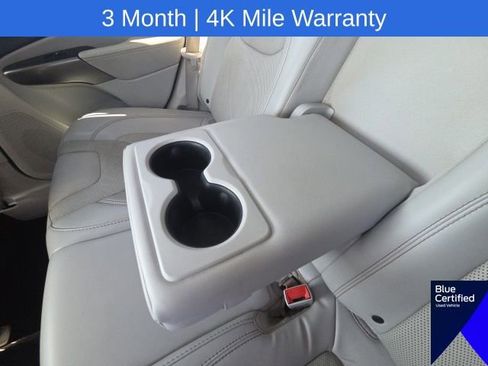 Used 2019 Jeep Cherokee Limited FWD image 19
