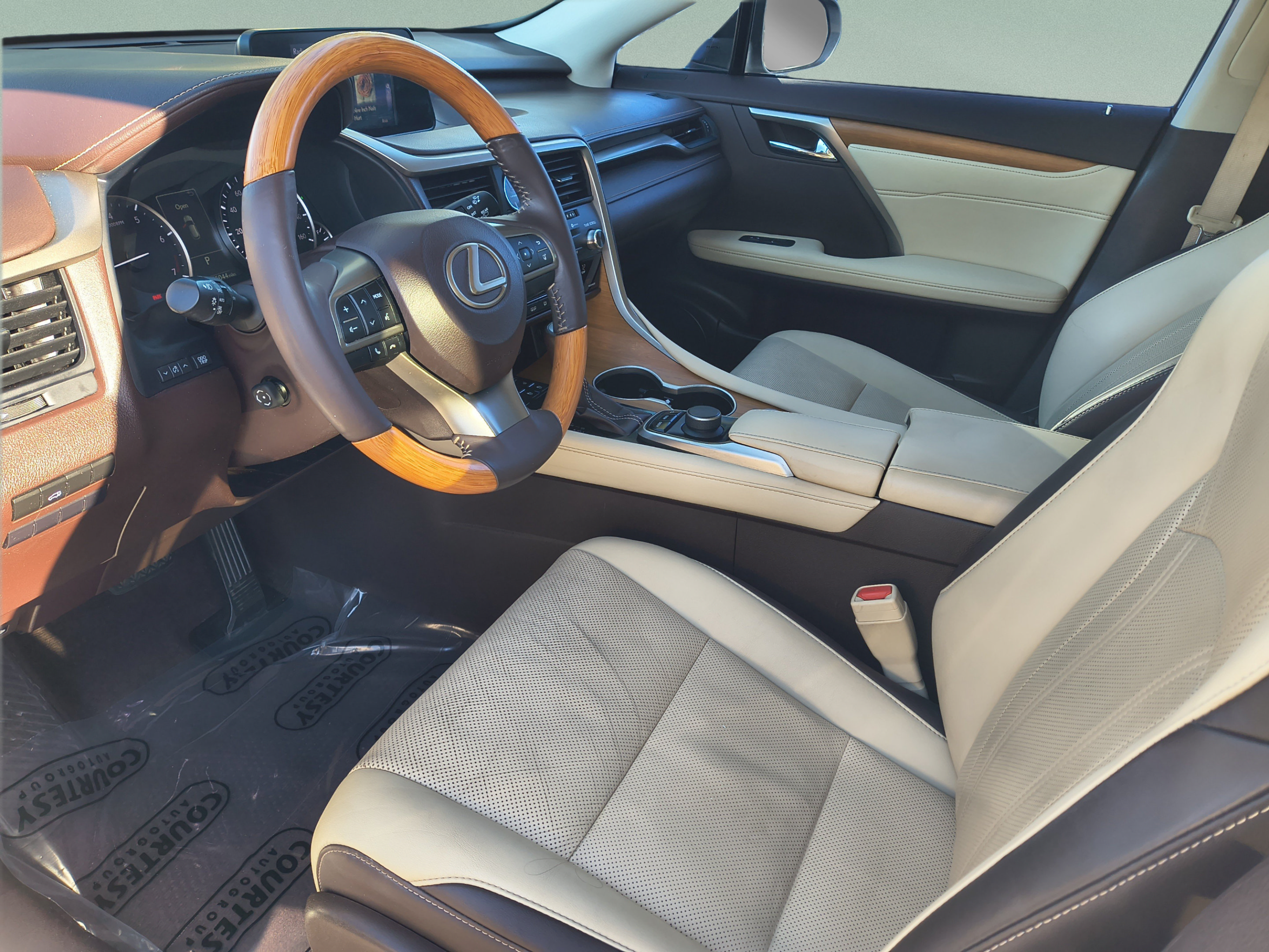 Used 2016 Lexus RX 350 FWD w/ Premium Package image 19