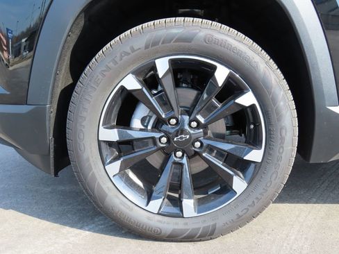 New 2026 Chevrolet Equinox RS w/ Convenience Package III AWD/4WD image 17