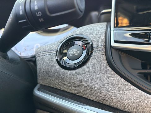 New 2025 Jeep Compass Latitude w/ Sun & Sound Group image 24