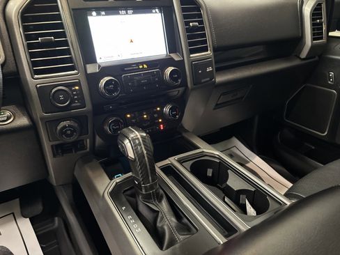 Used 2018 Ford F150 Raptor w/ Equipment Group 802A Luxury image 23