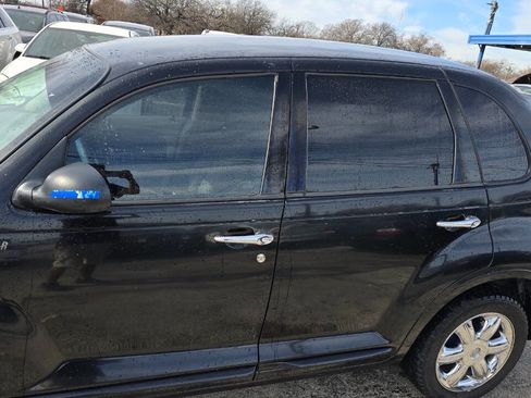 Used 2002 Chrysler PT Cruiser Touring image 2