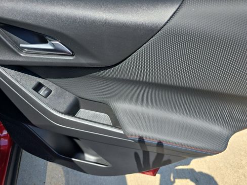 Used 2025 Chevrolet Equinox RS w/ Safety and Technology Package FWD image 17