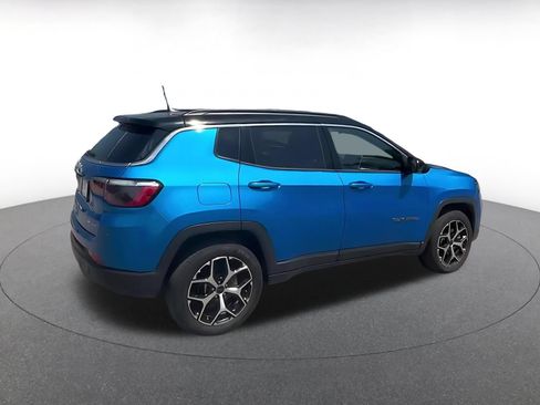 Used 2025 Jeep Compass Limited AWD/4WD image 13