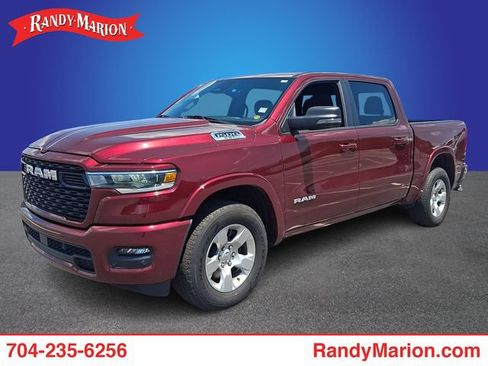 Used 2025 RAM 1500 Big Horn AWD/4WD image 1