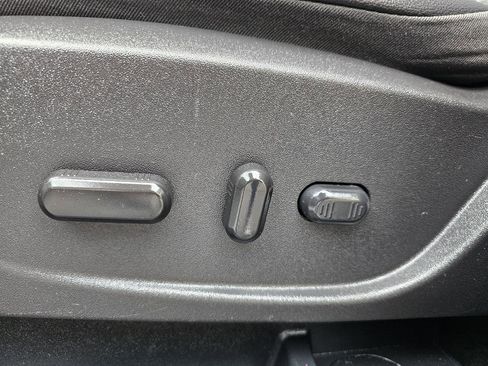 Used 2018 Ford Escape SEL FWD image 8