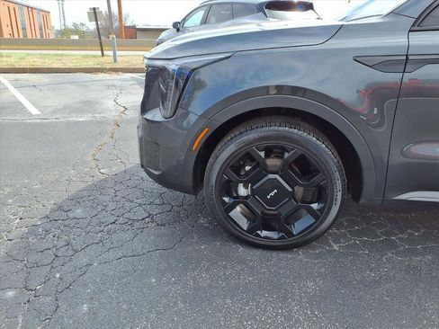 Used 2024 Kia Sorento SX image 30